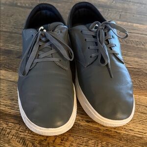 Cuater by TravisMathew The Wildcard leather spikeless golf shoe
